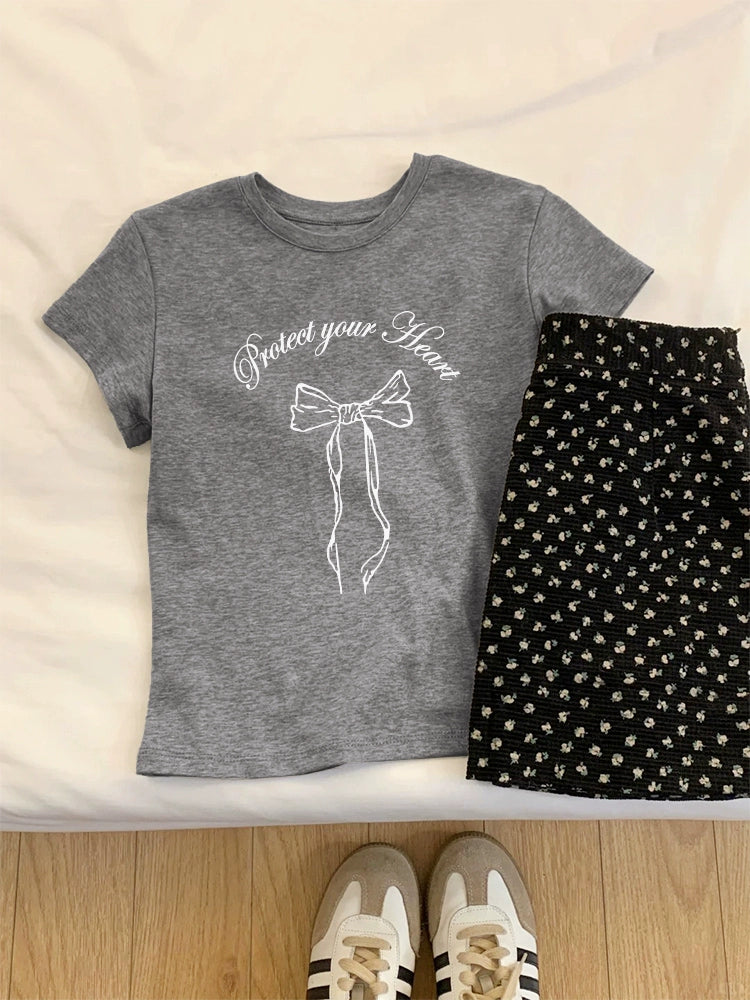 フリーハンドリボンクロップドTシャツ
