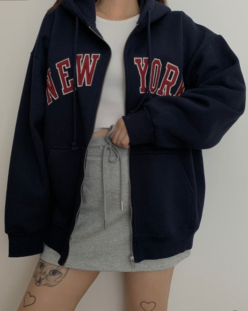 【美品】FOXEY NEW YORK ストレッチ ナイロンジップパーカー 濃紺 美品】FOXEY NEW YORK ストレッチ ナイロンジップパーカー 濃紺 中古