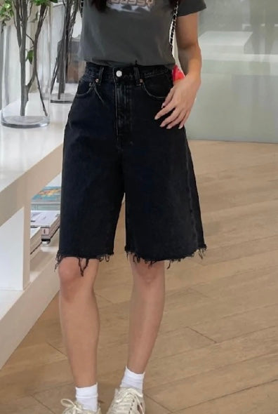 ハイウエストウォッシュルーズハーフパンツ