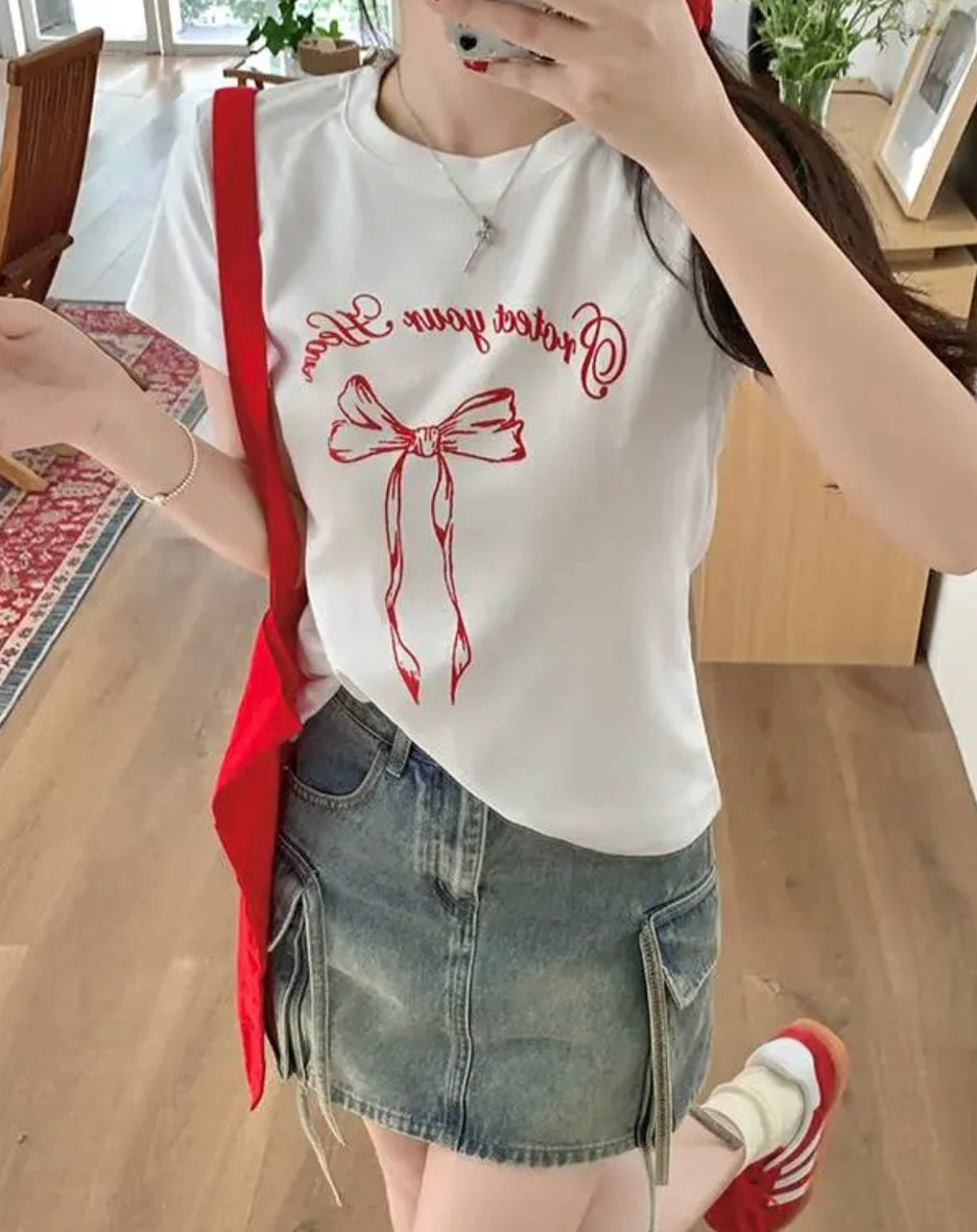 フリーハンドリボンクロップドTシャツ