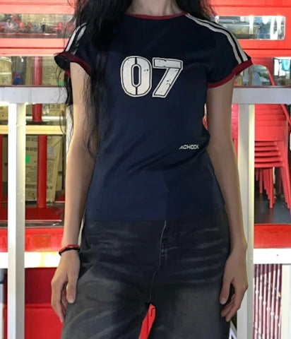 07ナンバーラウンドネックTシャツ