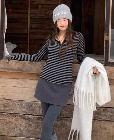 ストライプUネックスリムトップス