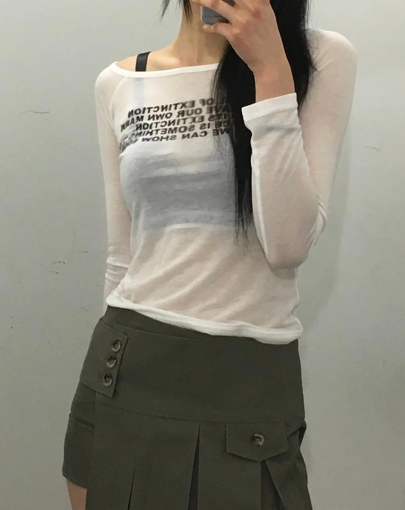 Y2Kロゴオフショルフィットトップス