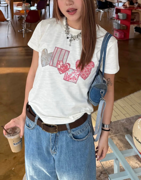 ドリーミーハートグラフィックTシャツ