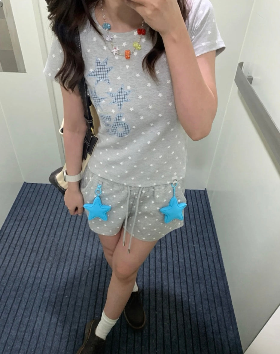 スターパッチグラフィックTシャツ