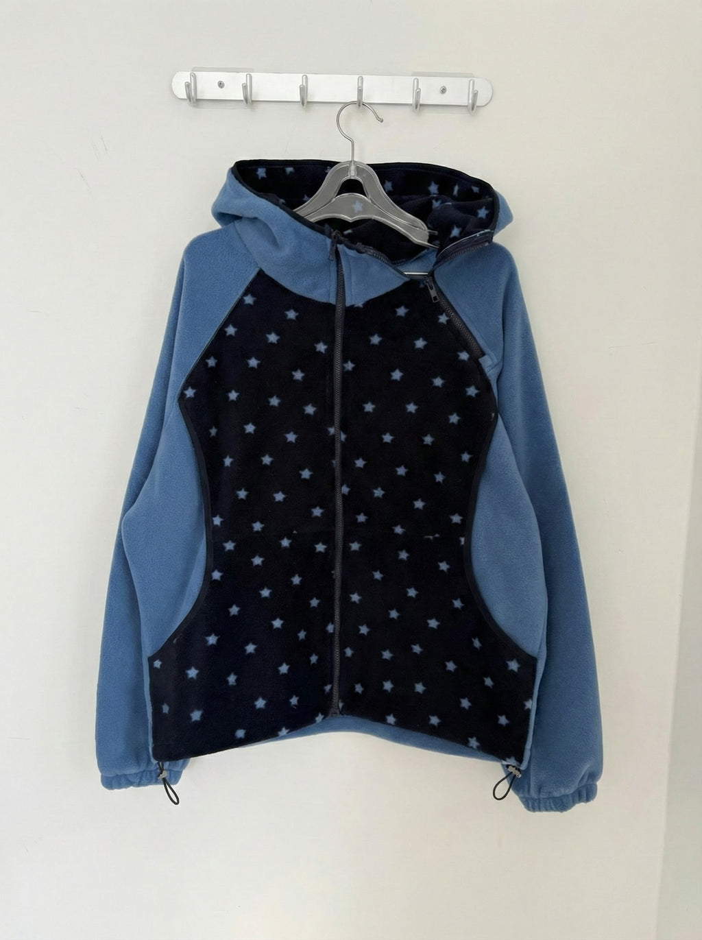 スターフード付きジップスウェット