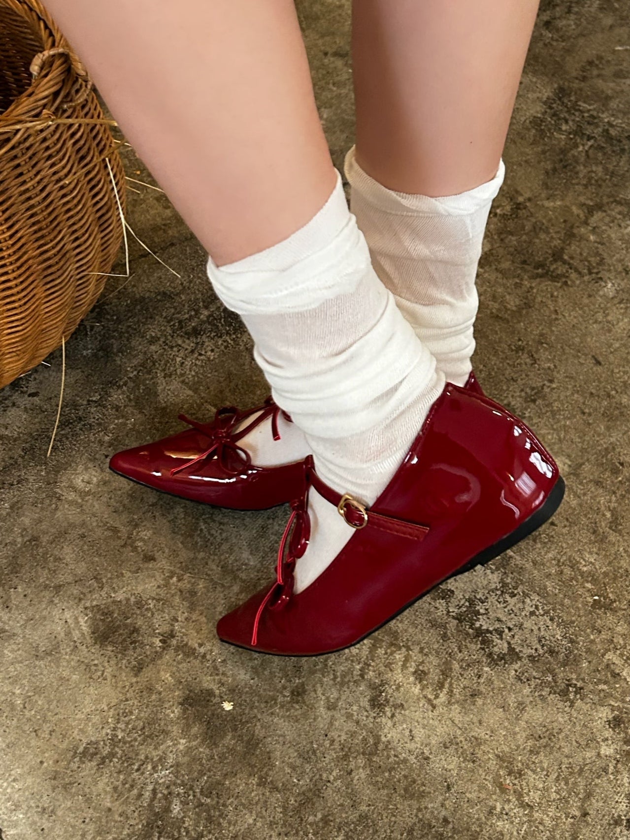 フレンチリボンポインテッドトゥパンプス