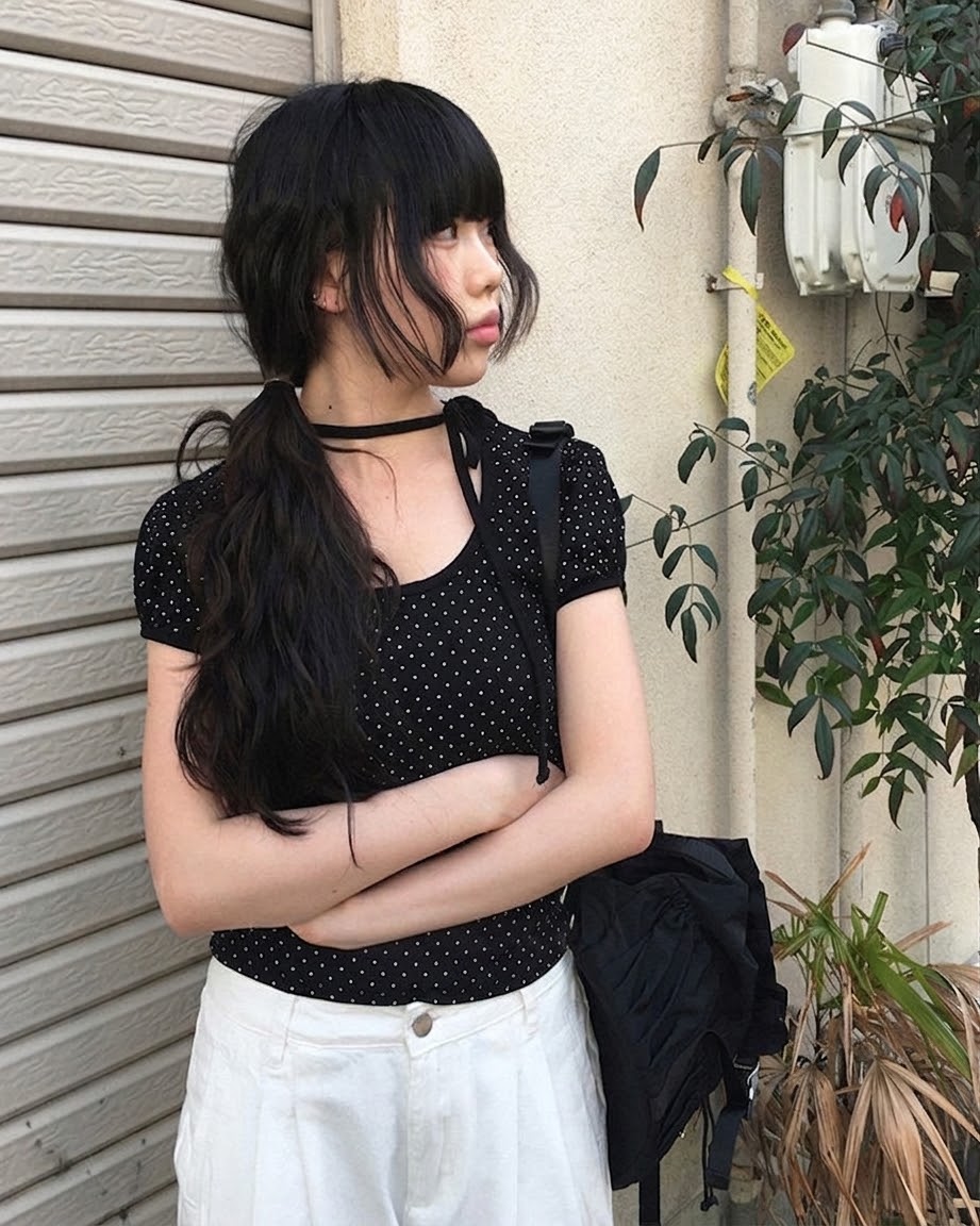 ドットクルーネックストラップTシャツ