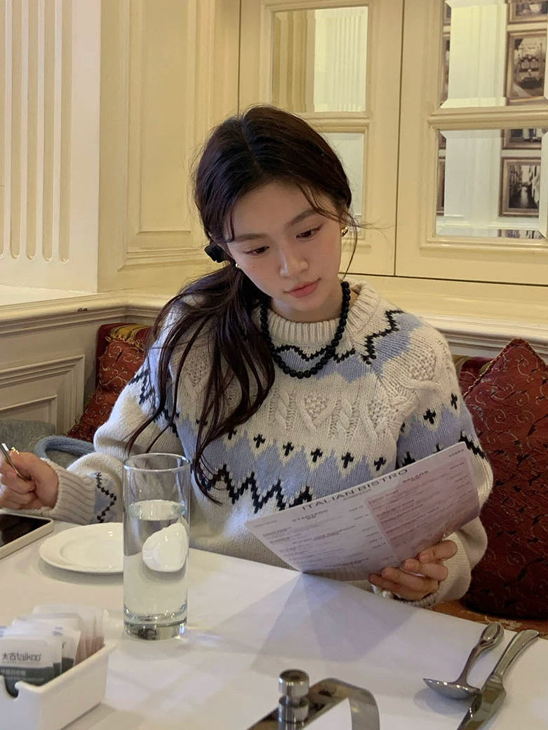 ソフトガーリーノルディックニット