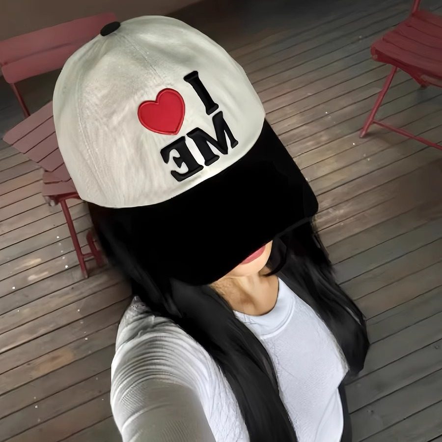 I LUV ME キャップ