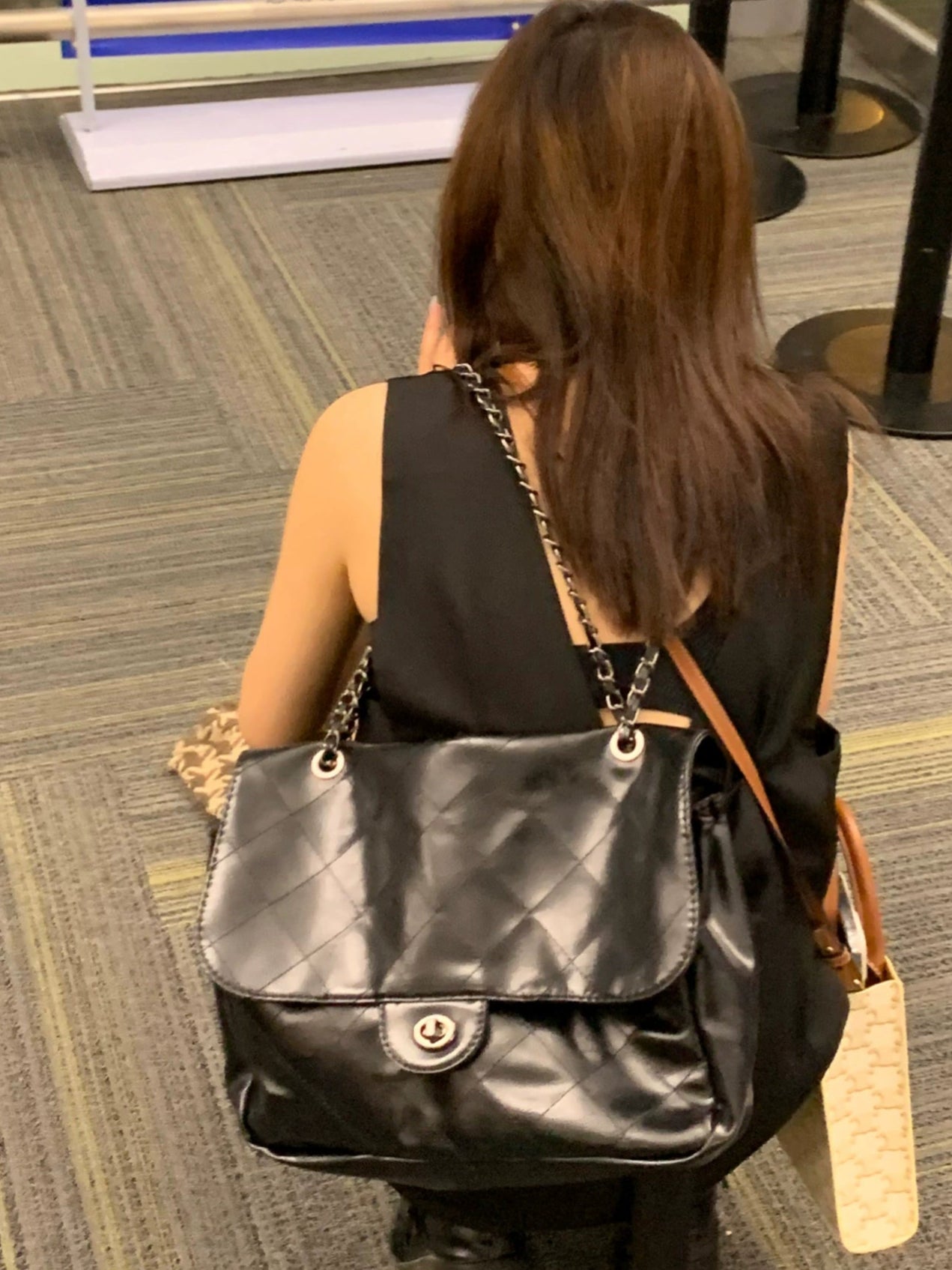 ヴィンテージフェイクレザーショルダーバッグ