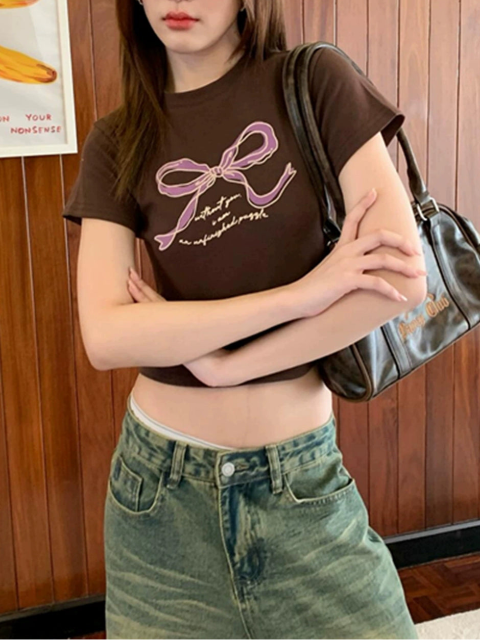 リボンイラストスリムTシャツ