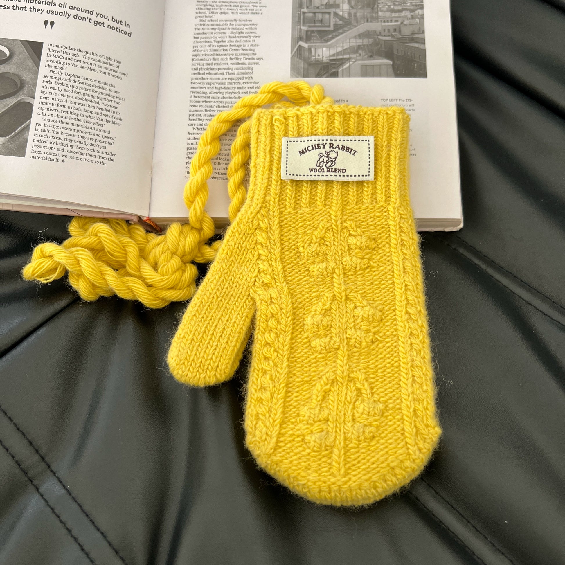 ツイストニットフィンガーラップグローブ