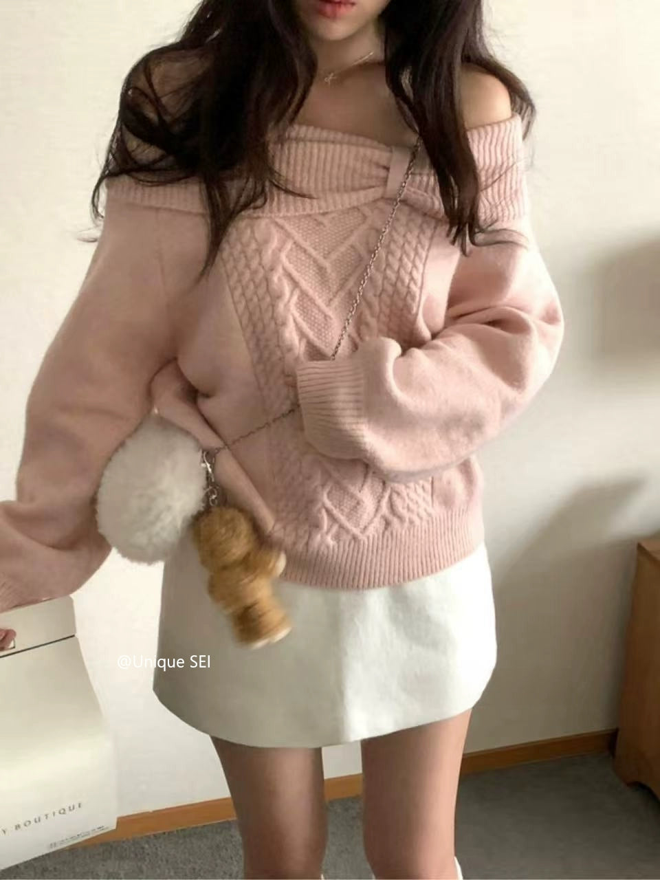 オフショルリボンニットウェア