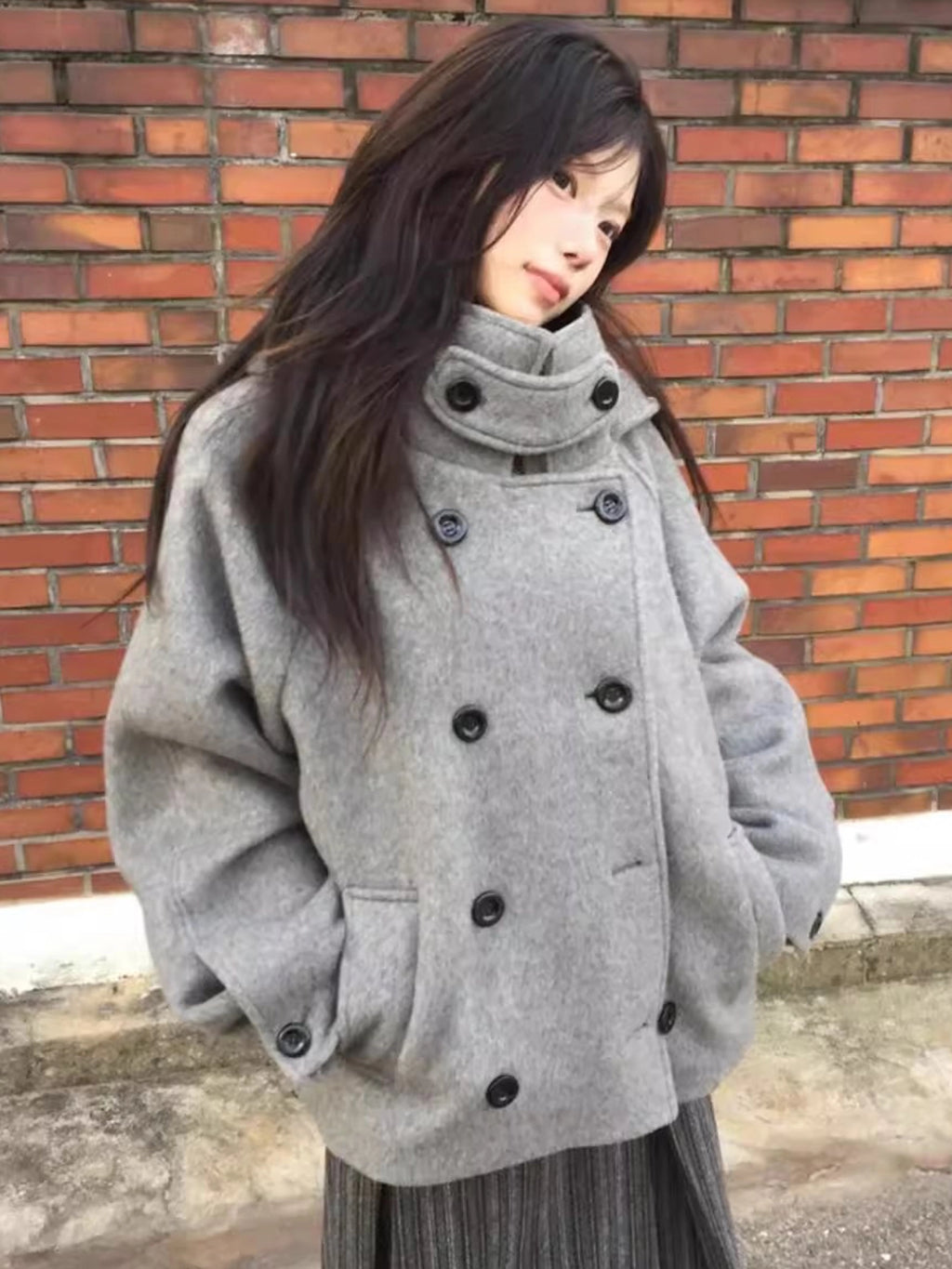 ダブルブレストフード付きウールコート