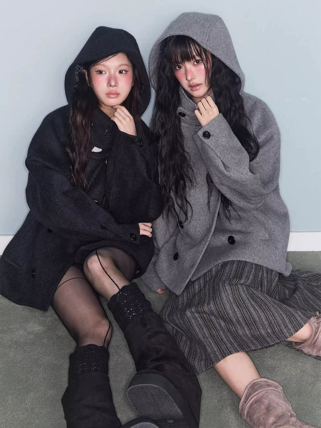 ダブルブレストフード付きウールコート