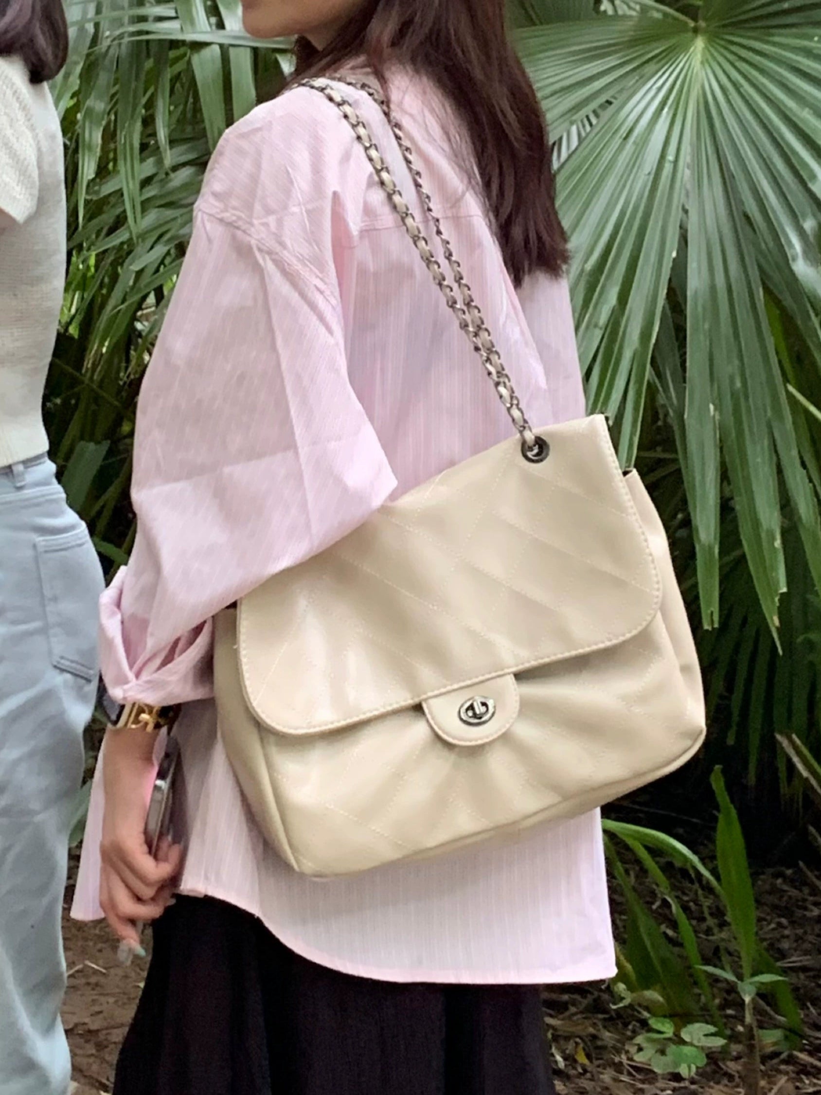 ヴィンテージフェイクレザーショルダーバッグ