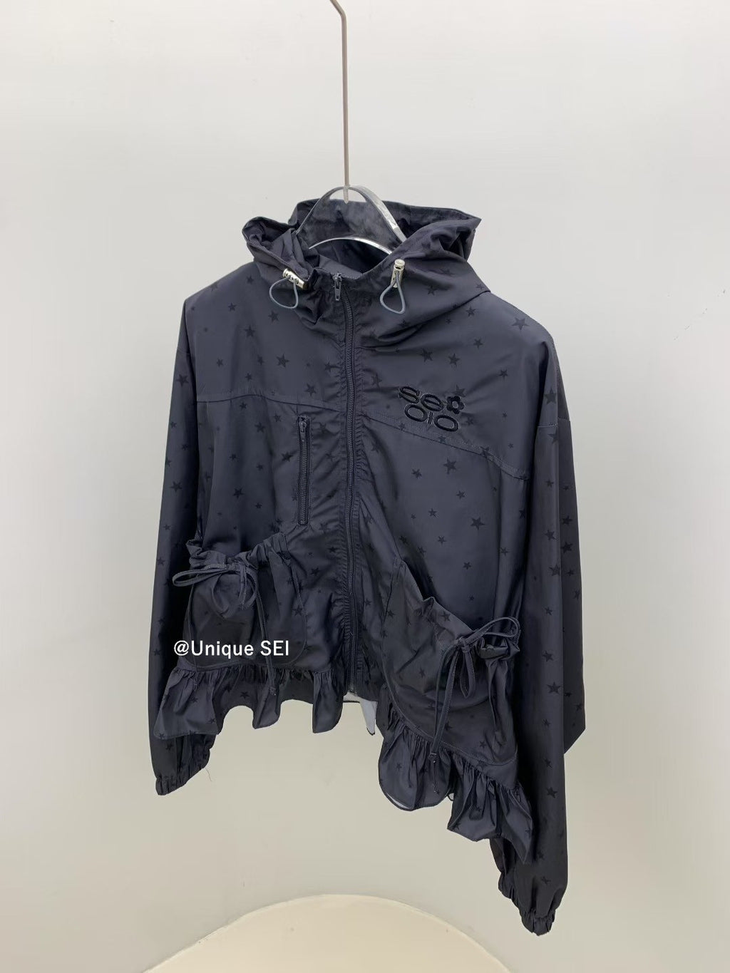 スウィートドットフリルジッパージャケット