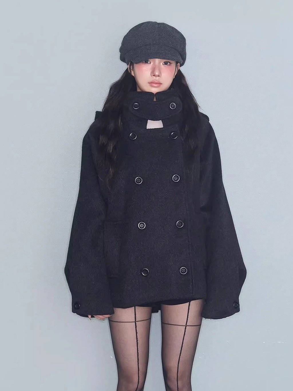 ダブルブレストフード付きウールコート