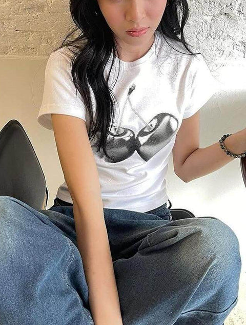 チェリーTシャツ