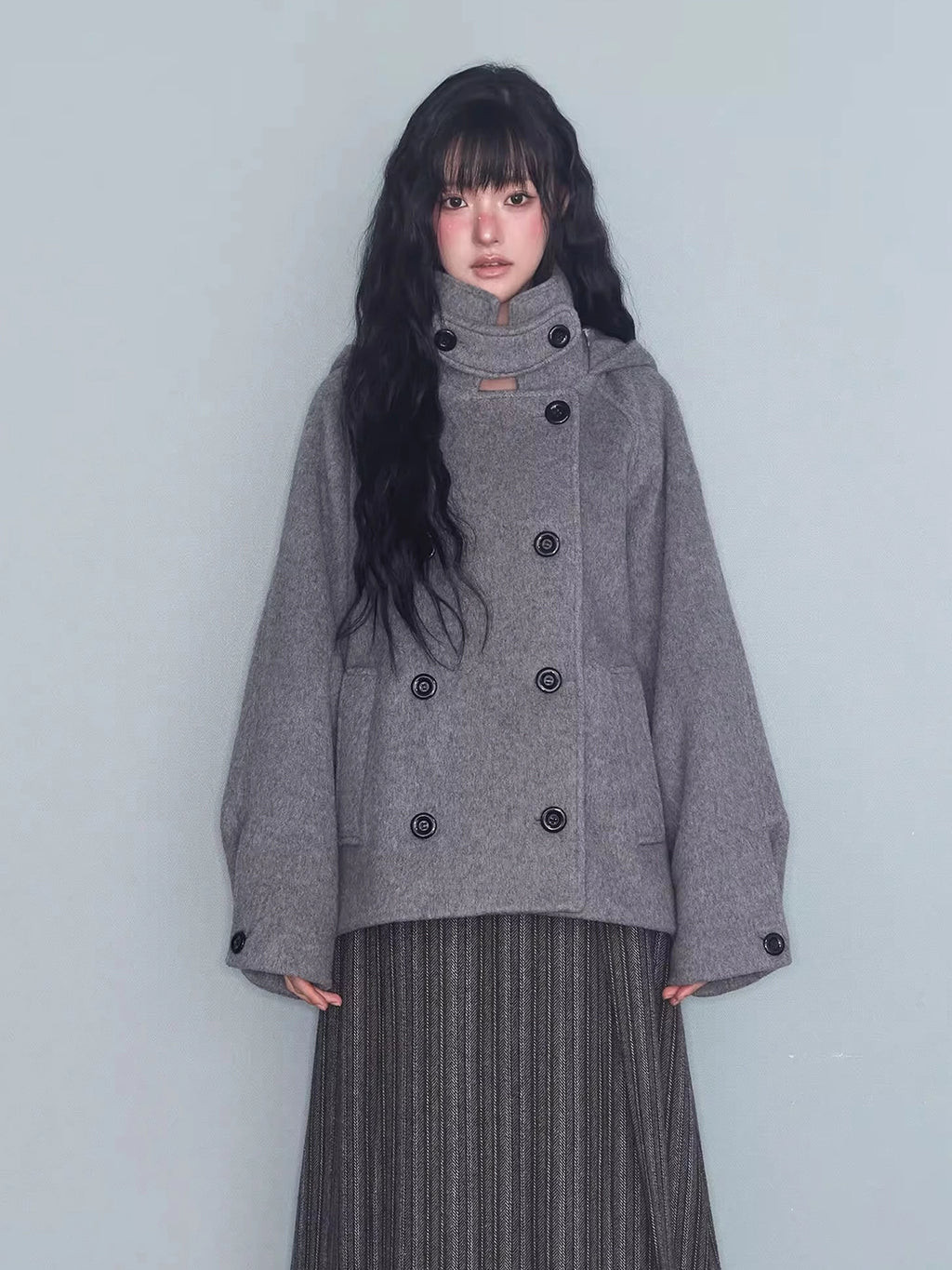 ダブルブレストフード付きウールコート