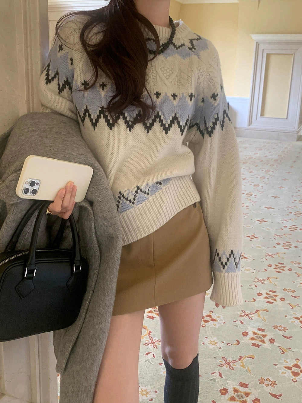 ソフトガーリーノルディックニット